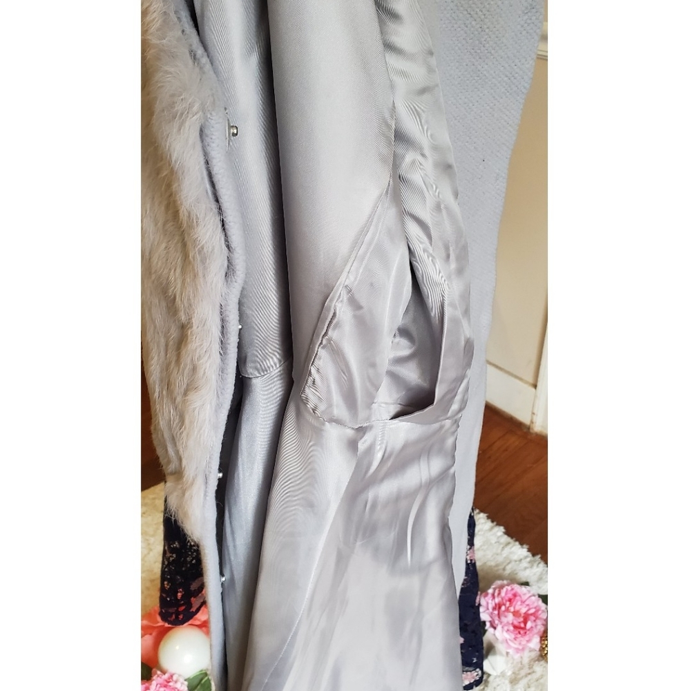 Coat - Picture 5 of 5